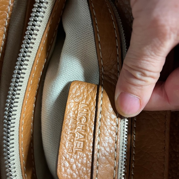 Micheal Michael Kors bag - Picture 3 of 13